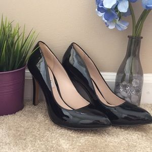 ✨ Clark’s shiny black high heels